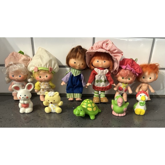 Lot of Vintage 1979 Strawberry Shortcake Dolls & Animals Apricot Lemon Cherry - Picture 1 of 7